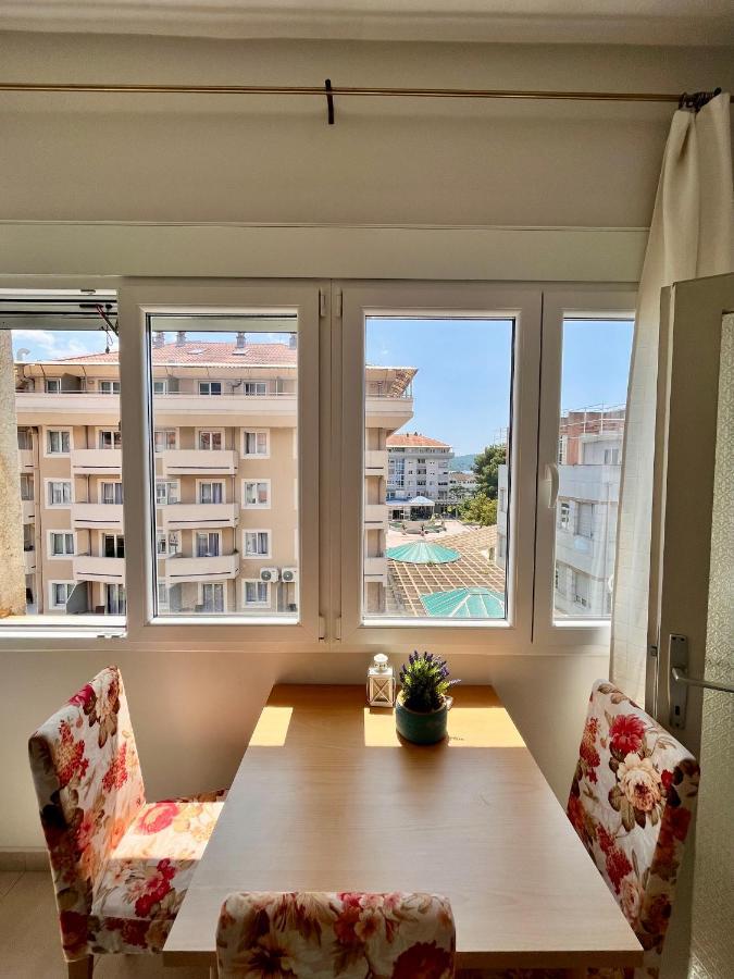 Mint Apartment Тиват Екстериор снимка
